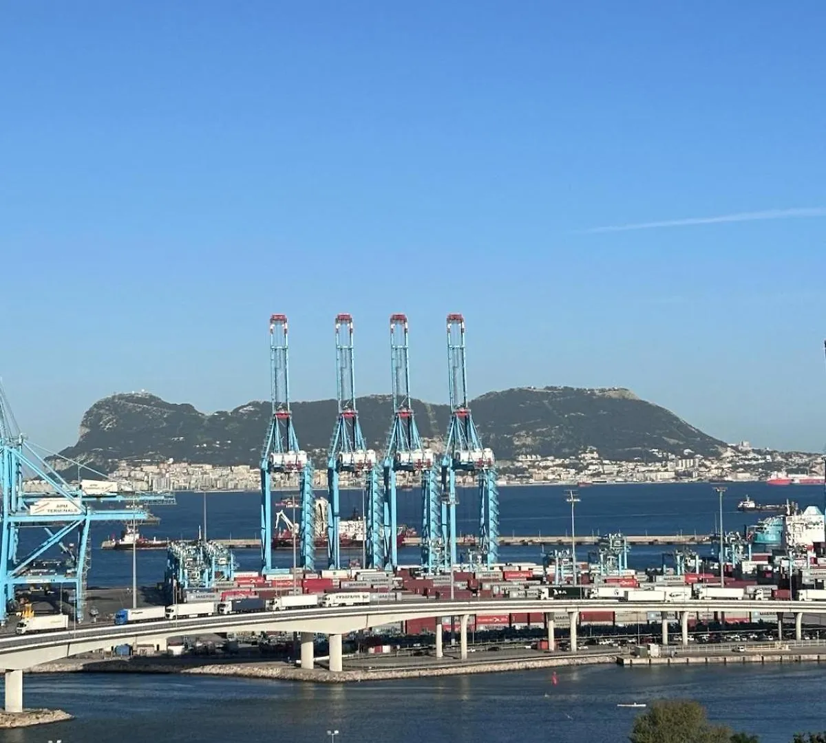 Bahia Suite 2 Algeciras Spain